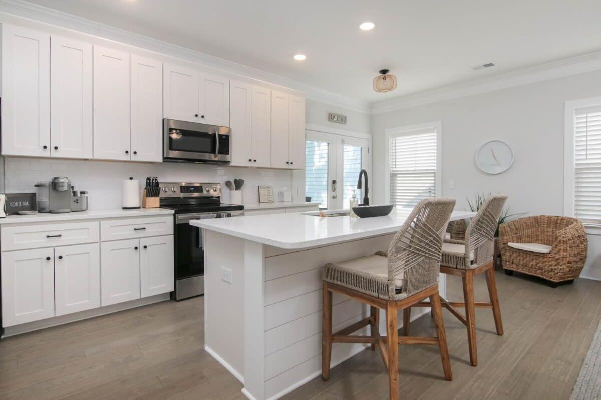 Southern Charming New Home Mins To Beach & Dwntn Чарльстон Экстерьер фото