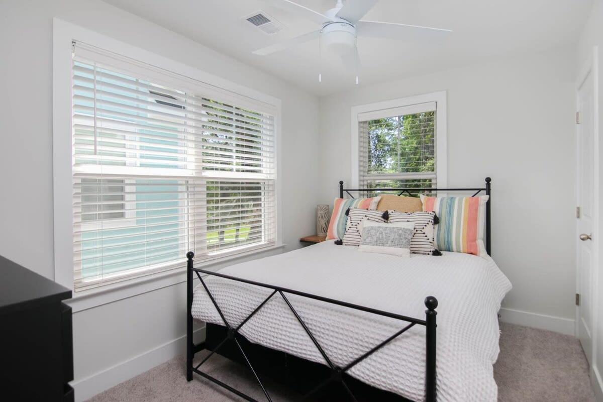 Southern Charming New Home Mins To Beach & Dwntn Чарльстон Экстерьер фото